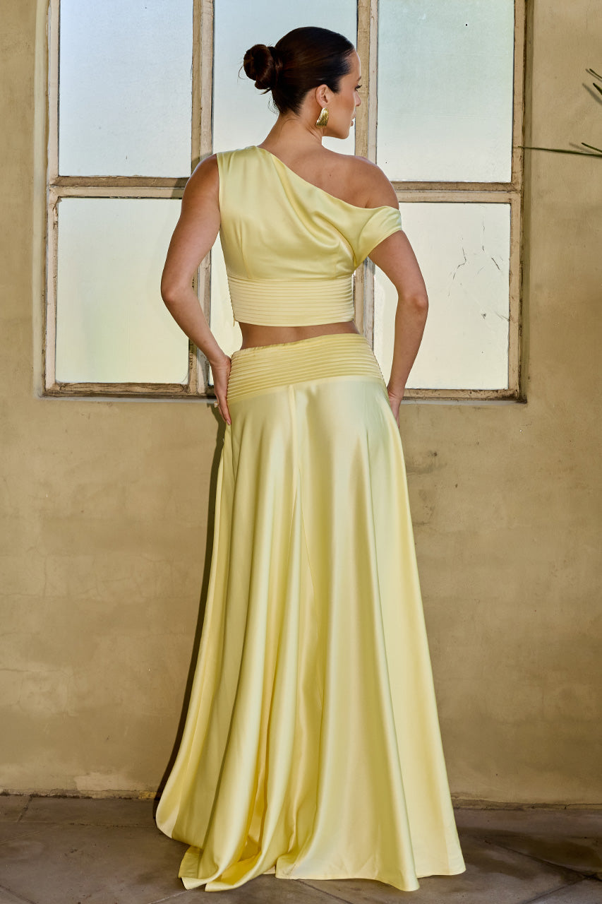 AMADINE OFF SHOULDER CROP TOP - LEMON